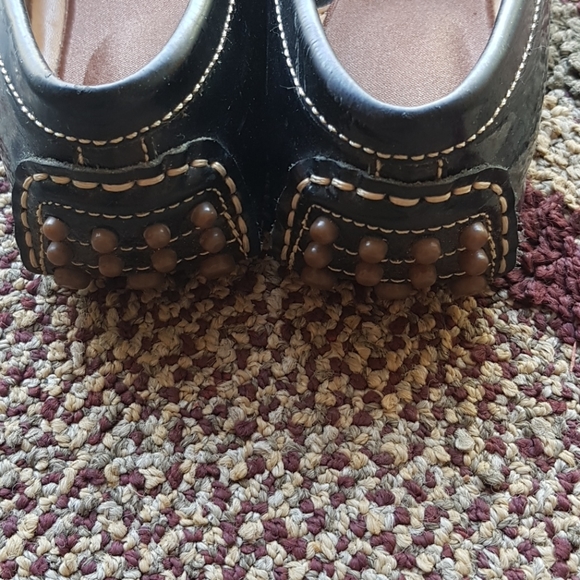 Black patent womens loafers. Brown Nine west liafe - Picture 3 of 11